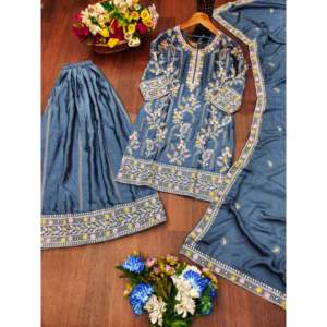 Traje Sharara con Estampado Floral de Diseñador, Cintura Natural y Bordado con Lentejuelas - Product Image 1