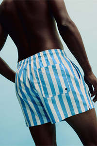 Pantalones cortos de baloncesto de entrenamiento de diseñador recortados de malla doble sublimada de 5,5 pulgadas con gráfico de béisbol personalizado - Product Image 2