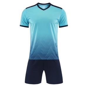 Ensemble de survêtement de football pour homme, t-shirt de fitness à séchage rapide, ensemble de course à manches courtes, tenue d'entraînement respirante imprimée pour l'extérieur - Product Image 2