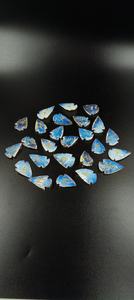 ชุดหัวลูกศรโอปาไลต์สลักอักษรรูนฟูทาร์ก พร้อมอัญมณีแกะสลัก งานแฮนด์เมดระดับพรีเมียม สไตล์ฮวงจุ้ย ทำจากหินมุนทาฮะอาเกตเพื่อการบำบัด - Product Image 2