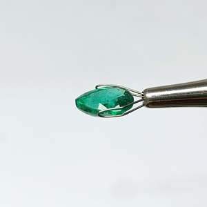 Esmeralda Natural Verde de 3.95 Quilates, Corte Pera, Procedente de Zambia, Gema Suelta, Certificada por Koya Gems GJEP, para Joyería, EPN-60 - Product Image 4
