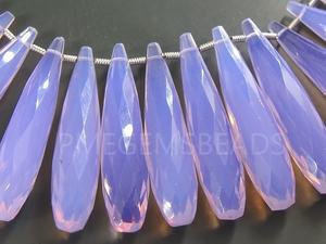 Perle en verre facettée allongée bleu lavande, faite à la main, pierre en vrac, 35 mm de long environ, certifiée par un tiers, marque PMEGEMSBEADS - Product Image 4
