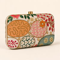Pochette de soirée élégante pour femme en polyester brodé de perles et de sequins floraux, style bohème, avec doublure légère en satin