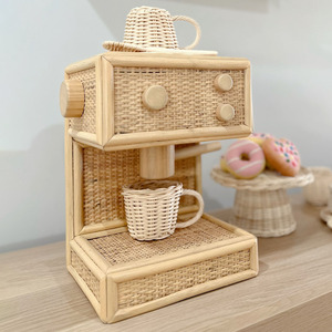 Juguetes educativos de gran venta para niños, cafetera de juguete de ratán tejida a mano, juego de simulación de cafetería - Product Image 3