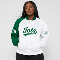 Veste universitaire en satin contrastant vert et blanc pour femmes de la sororité Iota Phi Lambda, avec boutons-pression sur le devant, col et poignets en tricot côtelé, style universitaire