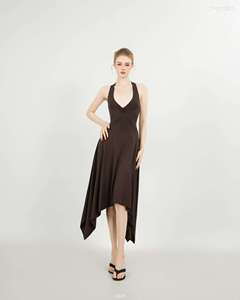 Vestido Maxi de Alta Calidad para Mujer con Escote en V Profundo, Espalda Descubierta y Diseño de Pañuelo ET3638, Fabricante Mayorista de Ropa de Fiesta - Product Image 5