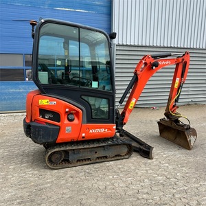 Mini-excavatrice Kubota KX019-4, design compact de 700 kg, puissance de 30 kW, garantie de plus de 5 ans, polyvalence inégalée - Product Image 2
