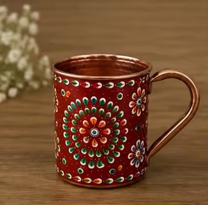 Taza de Cobre Puro Hecha a Mano, Taza de Cobre Decorativa con Diseño de Flor de Loto Azul Real y Pez Koi, Taza de Cobre Artesanal - Product Image 5