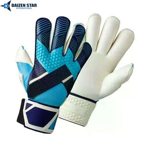 Gants de gardien de but unisexes de haute qualité en PU à adhérence avancée, respirants et confortables, avec protection des doigts et du pouce - Product Image 4