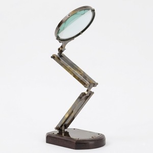 Loupe de table décorative en laiton à charnière, style antique vintage, pour la lecture, l'étude, le bureau et la décoration intérieure - Product Image 1
