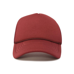 Casquette de camionneur rouge réglable avec fermeture à pression, panneaux en maille respirante, casquette décontractée pour adultes unisexe, à porter au printemps et en été, élégante pour hommes - Product Image 1