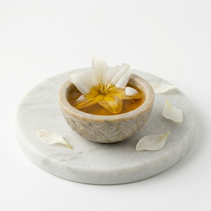 Aceite Esencial de Lirio Fino para la Industria de Fragancias, Aplicaciones Cosméticas y Suministro a Granel a Gran Escala para Fabricantes en Todo el Mundo - Product Image 3