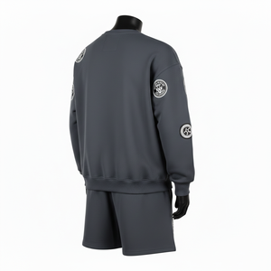 Conjunto de Sudadera y Pantalones Cortos de Felpa para Mujer, 320 GSM, Algodón, Color Gris, con Estampado en Relieve y Logotipo Personalizado - Product Image 5