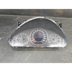 ชุดหน้าปัดมือสองสำหรับรถยนต์ E-class รุ่น 2115406311 - Product Image 1