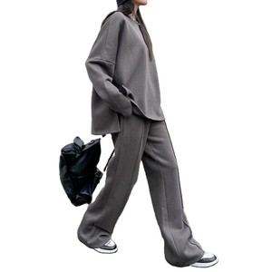 Premium Women Oversized Crew Neck Tracksuit Custom OEM Wholesale Factory Supplier USA Relaxed Streetwear Activewear <b>Set</b> - Product Image 4