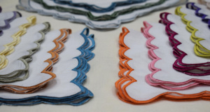 Serviettes en lin à bord festonné en gros, broderie personnalisée, serviettes de table en lin pour mariage, fête, restaurant, décoration de table - Product Image 5