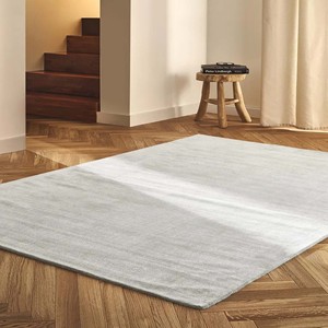 Tapis d'appoint en viscose tissé à la main effet vieilli – Beige soyeux éclatant champagne – Tapis abstrait moderne ultra doux pour salon, chambre et décoration intérieure - Product Image 1