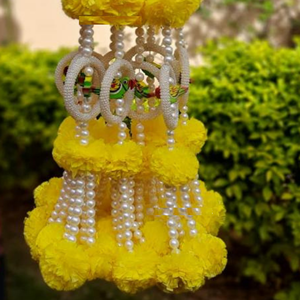 พวงมาลัยดอกไม้ประดิษฐ์สีแดงดอกดาวเรืองทำด้วยมือสำหรับตกแต่งบ้านเทศกาลดิวาลีพวงมาลัยตกแต่งบ้าน - Product Image 1