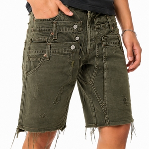 Shorts de mezclilla para hombre con dobladillo sin rematar, estilo urbano, listos para el verano, corte moderno, colección de tendencia. - Product Image 4