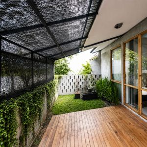 Malla de Sombra de HDPE de Alta Calidad, 85% de Protección Solar, 3x100m, Estabilizada contra Rayos UV, para Invernaderos, Jardines, Agricultura y Ganadería - Product Image 5
