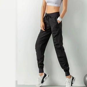 Pantalon de jogging pour femme 2026, idéal pour l'entraînement, la gym et le yoga, personnalisable avec logo, pour tenues de sport. - Product Image 3