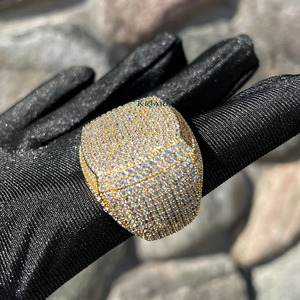 Bague Cocktail en Argent 925 Plaqué Or 18K avec Moissanite Taille Brillant, Sertissage Pavé, Micro-Incrustation Géométrique, Luxe, Unisexe, Cadeau de Mariage - Product Image 2