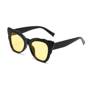 2025 Trendy Luxury Designer Custom Shades Women Brand Sun Glasses Logo Mens Cat Eye Butterfly Wholesale <b>Sunglasses</b> for Men - Product Image 3
