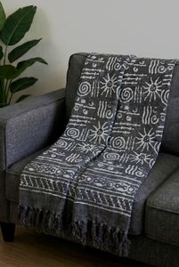 Manta Decorativa Moderna de Color Gris, Hecha a Mano en India, Estampada con Bloques, 100% Algodón Ecológico, Suave, con Borlas, Venta al Por Mayor - Product Image 5