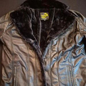 Chaqueta de Cuero Vacuno para Hombre, Acolchada, Ecológica, de Invierno, Estilo Vintage, con Forro de Poliéster, Botones, de Alta Calidad y Personalizable - Product Image 1