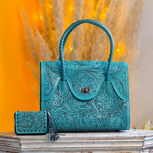 Bolso tote con diseño occidental, elegante, 100% cuero genuino, con flores talladas a mano, color azul cielo, para mujer, multiusos. - Product Image 6