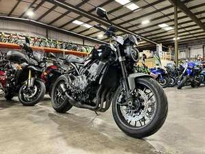 Cb1000r Black Edition 2022 1000cc Moto de Route Sportive Naked pour Adulte, Roadster EFI ABS, Quick Shifter, Conduite Urbaine - Product Image 3