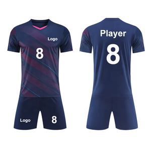 Conjunto de camiseta de fútbol vintage personalizada de poliéster transpirable para hombre, unisex y con personalización. - Product Image 1