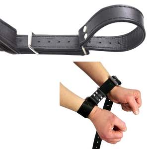 Menottes en cuir à suspension avec coutures renforcées et anneaux métalliques - Product Image 2