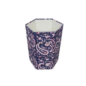 ถังขยะแบบม้วนฝาเปิดลายดอกไม้ ผลิตจากกระดาษแข็งคุณภาพสูง เป็นมิตรกับสิ่งแวดล้อม ขนาดและความจุตามสั่ง พร้อมโลโก้ตามสั่ง สำหรับใช้ในบ้านและนอกบ้าน - Product Image 2