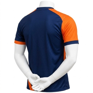 Camiseta de Fútbol con Costuras Duraderas que Permiten un Movimiento Fácil, Acabado Suave y Diseño Elegante y Confiable, Confeccionada con Tela Cómoda - Product Image 3