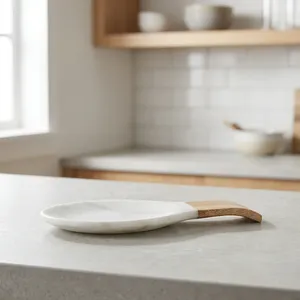 ช้อนเสิร์ฟหินอ่อนพร้อมด้ามไม้สำหรับใช้ในครัว - Product Image 1