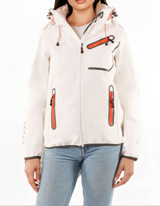 Chaqueta Softshell Personalizada con Logotipo para Mujer, Impermeable, Cortavientos, con Capucha, Suministro al por Mayor, Transpirable, Estilo de Vida, Proveedor de Pakistán - Product Image 4