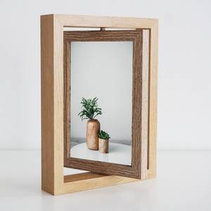 Cadre photo moderne en bois, style ferme, personnalisable et écologique, pour la décoration intérieure, les mariages et la famille - Vertical pour table - Product Image 2