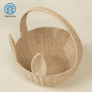 Cesta de mimbre hecha a mano con asa para guardar juguetes de conejo, organizador decorativo para habitación infantil, venta al por mayor - Product Image 2