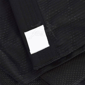 Uniforme de Judo de Primera Calidad a Bajo Precio con Cuello Reforzado y Ajuste Cómodo para Entrenamiento - Product Image 4