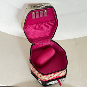 Boîte à bijoux en cuir rose véritable artisanal, motif peau de vache, élégante, avec fermeture éclair, pour ranger bagues, boucles d'oreilles, colliers - Product Image 4
