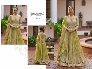Nuevo Stock: Vestido Anarkali/Salwar Kameez de Chinon Pesado en Tallas Grandes con Colores Vibrantes, Bordado y Lentejuelas, con Conjunto de Dupatta - Product Image 2