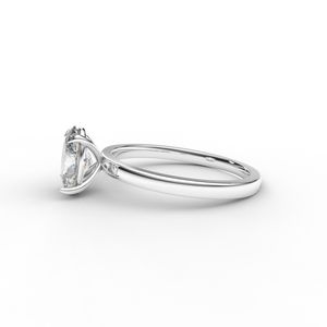 Anillo de Lujo para Mujer en Plata de Ley 925 con Diamante Ovalado Blanco Cultivado en Laboratorio y Certificado IGI - Product Image 2
