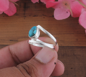 Wholesale Classic Natural <b>Turquoise</b> Gemstone <b>Ring</b> 925 Sterling Silver Pear Cut Chevron Shape Party <b>Ring</b> - Product Image 3