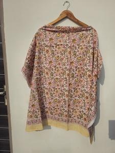 Pareo Floral Indio con Estampado de Bloques, Hecho a Mano, de Algodón, para Playa, Color Rosa y Amarillo, Estilo Boho, para Usar en Verano, Ligero, para Nadar - Product Image 6