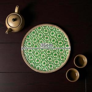 Set de table en rotin naturel fait main, idéal pour la présentation des plats, les fêtes en plein air, la mise en scène de la table et les réceptions, provenant d'Inde - Product Image 2