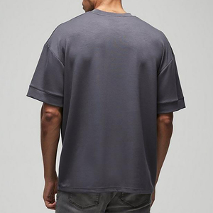 T-shirt surdimensionné noir personnalisé OEM/ODM pour hommes, épaules tombantes, coton lourd 100%, couleur unie, respirant, style hip hop. - Product Image 4