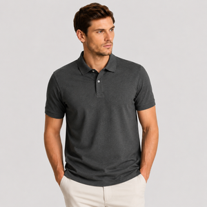 Polo homme tendance avec un design moderne, tissu doux, facile à porter, parfait pour le streetwear et les tenues quotidiennes, élégant et stylé. - Product Image 1