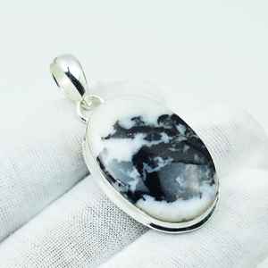 Pendentif artisanal en argent 925 et turquoise buffle blanc Navajo, bijoux bohèmes hippies, collier en pierre naturelle pour femmes - Product Image 4