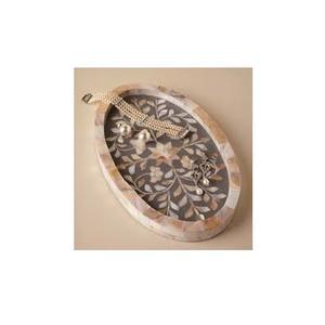 Bandeja de servir de nácar con superficie pulida lisa, bandeja de almacenamiento de nácar, accesorio de decoración premium para el hogar - Product Image 1